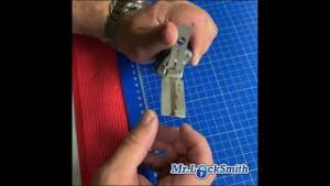 Open Master Padlock with Lishi Tool | Mr. Locksmith